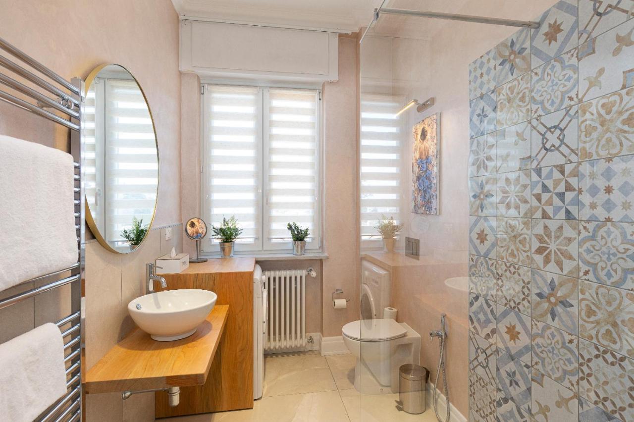 Apartamento Iris Apartment Леза Екстериор снимка